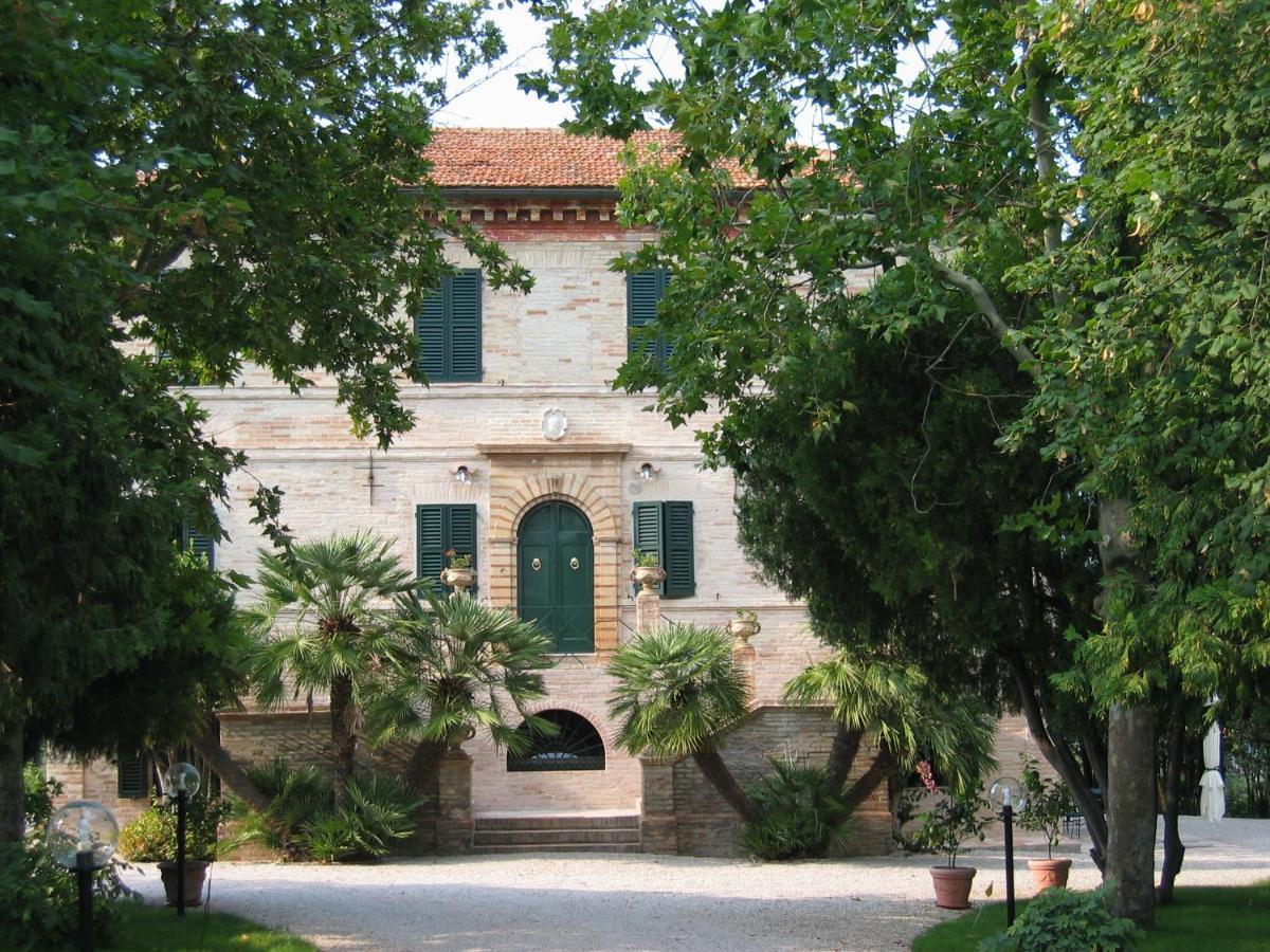 Villa Augusta Porto SantʼElpidio Exterior foto